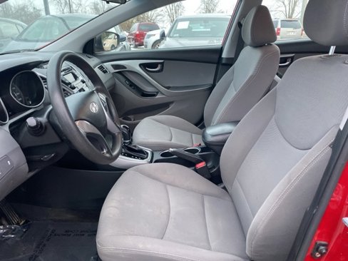 Used 2015 Hyundai Elantra SE image 8
