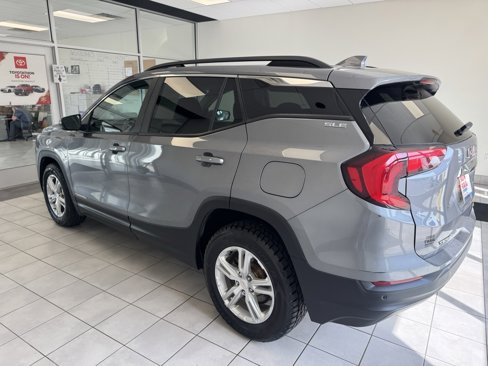 Used 2021 GMC Terrain SLE w/ Driver Convenience Package image 28