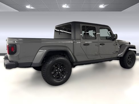 Used 2021 Jeep Gladiator Willys image 9