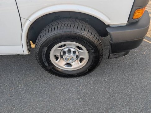 Used 2022 Chevrolet Express 2500 w/ Driver Convenience Package image 17
