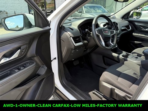 Used 2024 GMC Terrain SLE image 17