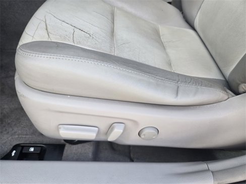 Used 2014 Toyota Camry XLE image 14