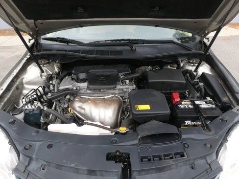 Used 2015 Toyota Camry LE image 25