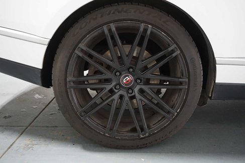 Used 2016 Land Rover Range Rover HSE image 10