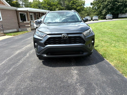 Used 2020 Toyota RAV4 XLE Premium image 7