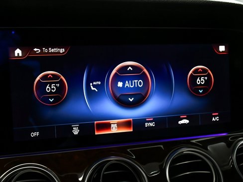 Used 2023 Mercedes-Benz E 350 4MATIC Sedan image 29