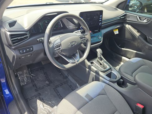 Used 2022 Hyundai Ioniq SE image 10