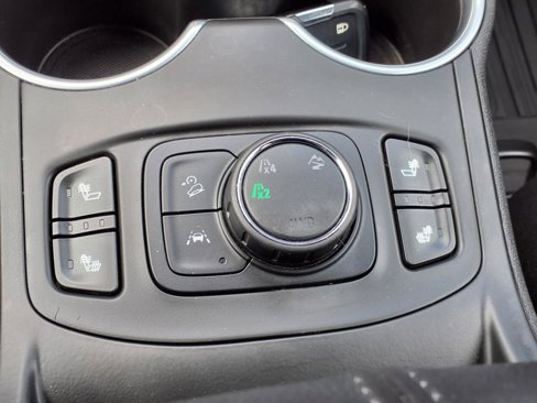 Used 2022 GMC Terrain SLE w/ Driver Convenience Package image 15