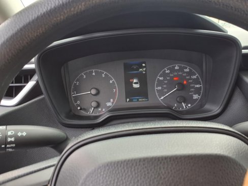 Used 2023 Toyota Corolla LE image 21