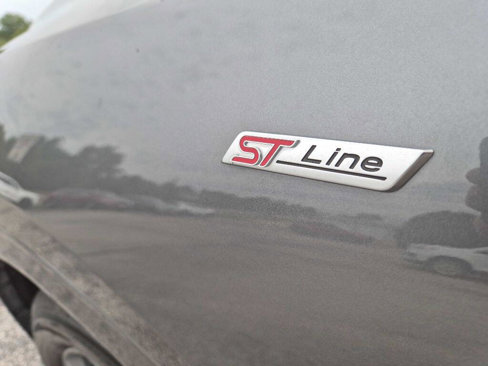 Used 2023 Ford Escape ST-Line image 6