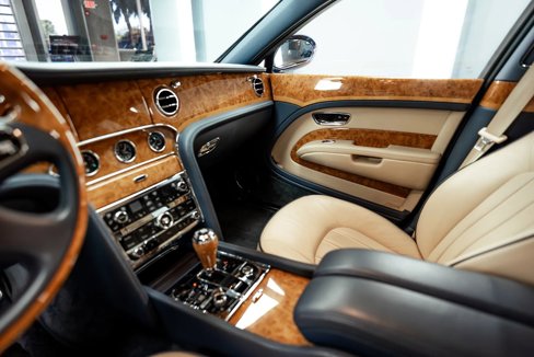 Used 2011 Bentley Mulsanne image 21