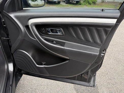 Used 2013 Ford Taurus SEL image 43