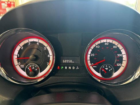 Used 2019 Dodge Grand Caravan SE image 19