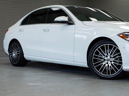Used 2023 Mercedes-Benz C 300 4MATIC Sedan image 9