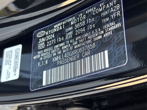 Certified 2024 Hyundai Elantra SE image 16