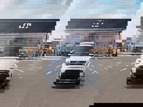 New 2025 Kia Soul LX image 2