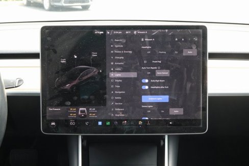 Used 2018 Tesla Model 3 Long Range image 29