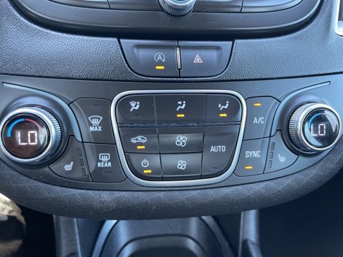 Used 2024 Chevrolet Malibu LT image 24