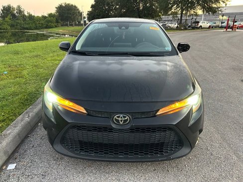 Used 2021 Toyota Corolla LE image 8