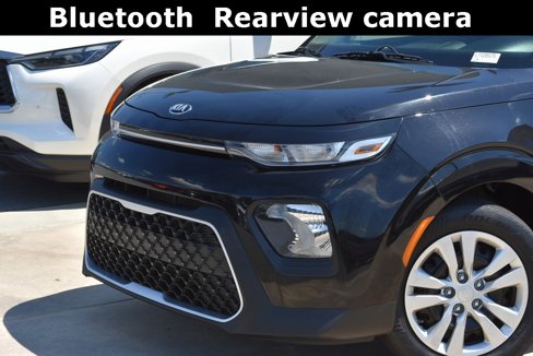 Used 2020 Kia Soul LX image 2