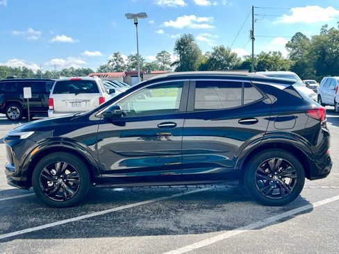 Used 2024 Buick Encore GX Sport Touring image 9