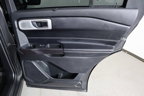 Used 2020 Ford Explorer ST w/ Premium Technology Package image 13