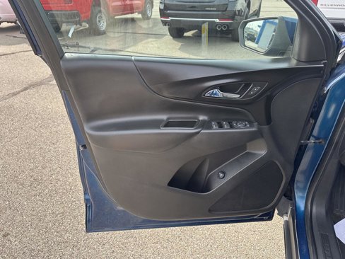 Used 2019 Chevrolet Equinox LT w/ Driver Convenience Package image 21