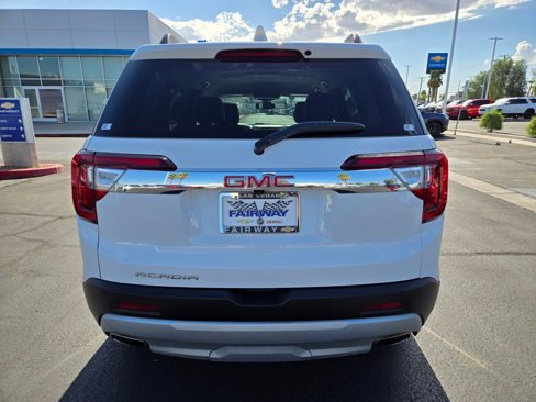 Used 2023 GMC Acadia SLT image 5