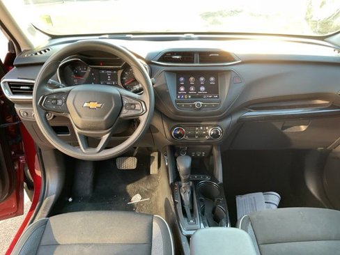 Used 2022 Chevrolet TrailBlazer LT w/ Driver Confidence Package image 14