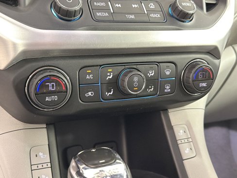 Used 2019 GMC Acadia SLT image 32