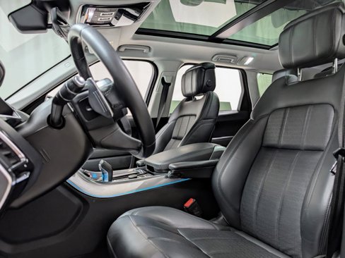 Used 2019 Land Rover Range Rover Sport HSE Dynamic image 15