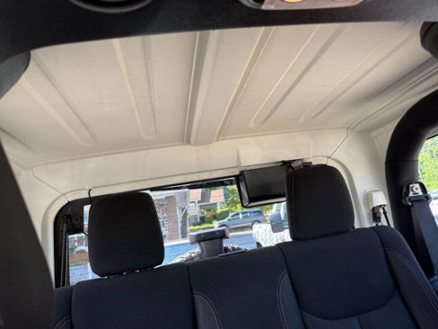 Used 2015 Jeep Wrangler Sahara w/ Connectivity Group image 14
