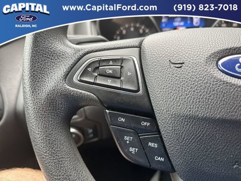 Certified 2017 Ford Focus SE image 21