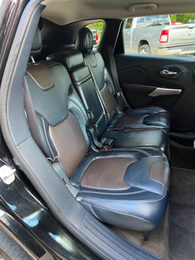 Used 2017 Jeep Cherokee Limited image 16