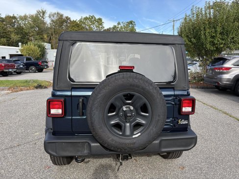 Used 2025 Jeep Wrangler Sport image 6