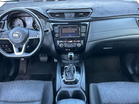 Used 2019 Nissan Rogue SV image 11