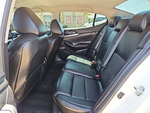 Used 2023 Nissan Maxima SV w/ Floor Mat Group image 7