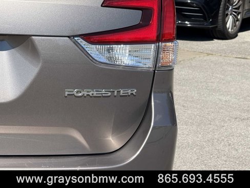 Used 2022 Subaru Forester Premium image 32
