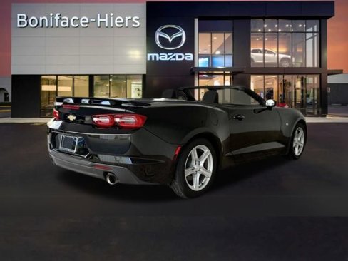 Used 2019 Chevrolet Camaro LT image 28