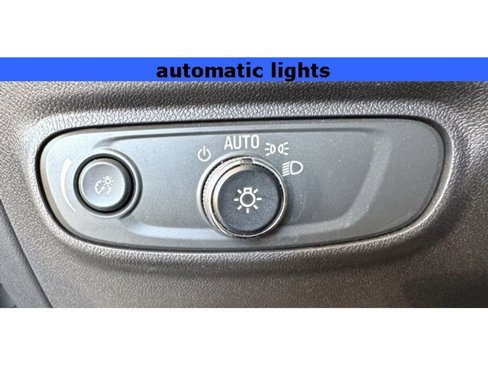 Used 2023 Chevrolet Equinox LT image 11