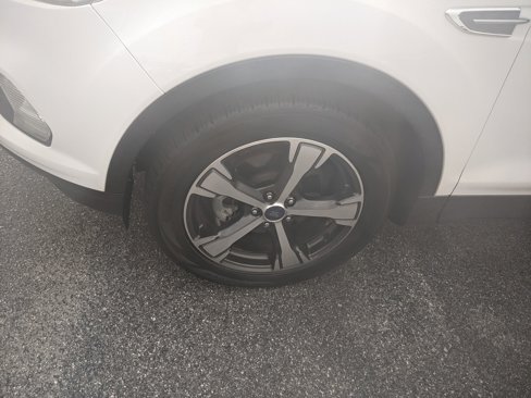 Used 2018 Ford Escape SEL image 12