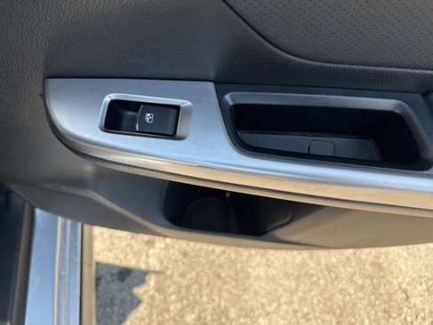 Used 2017 Subaru Crosstrek 2.0i Limited image 43