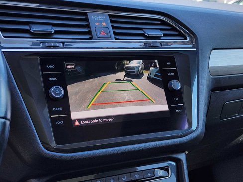 Used 2019 Volkswagen Tiguan SE w/ Panoramic Sunroof Package image 8