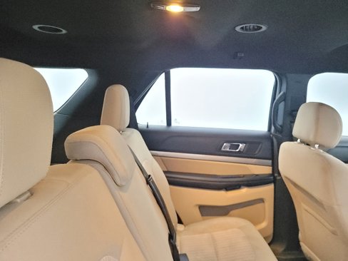 Used 2017 Ford Explorer FWD image 19