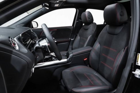 New 2025 Mercedes-Benz GLA 250 4MATIC image 8