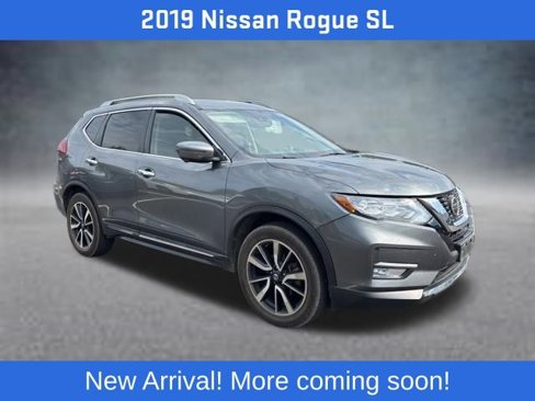 Used 2019 Nissan Rogue SL w/ Premium Package image 4
