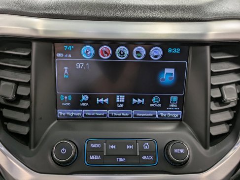 Used 2017 GMC Acadia SLT image 11