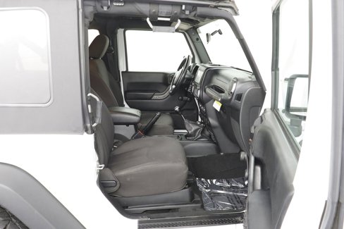 Used 2017 Jeep Wrangler Sport w/ Connectivity Group image 31