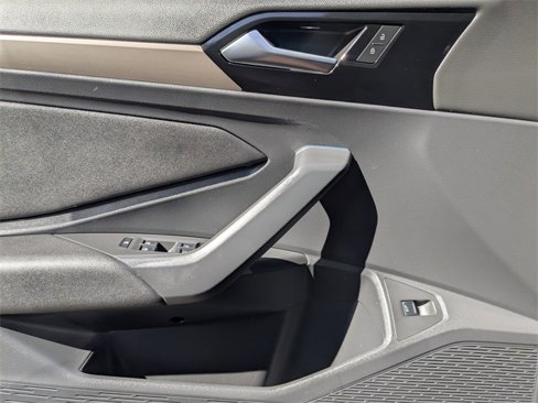 Certified 2019 Volkswagen Jetta SEL Premium image 28