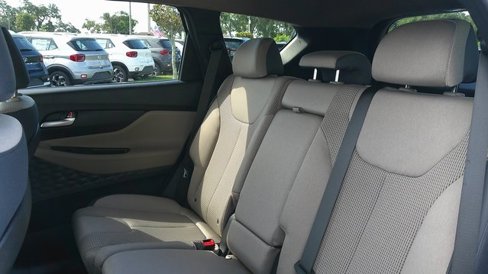 Used 2019 Hyundai Santa Fe SE image 6